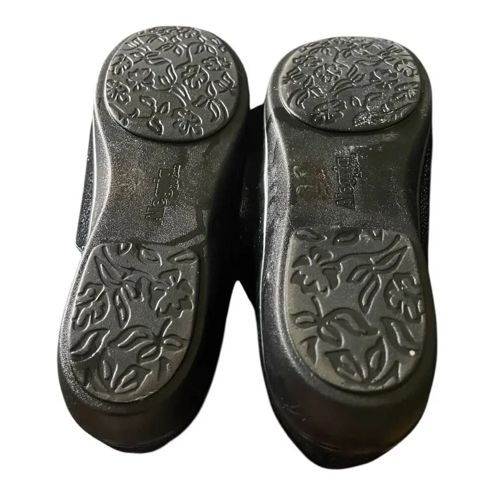 Alegria Lauryn Metallic Blue Slip On Work Nursing Clogs Size 9.5 (40)